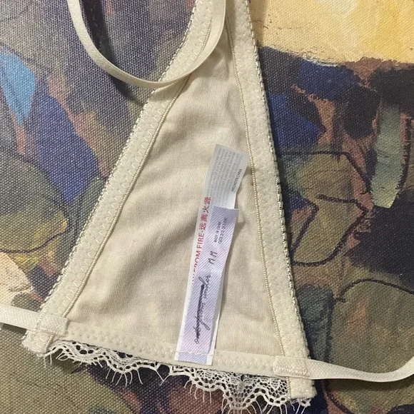 G String - Picture 2 of 3